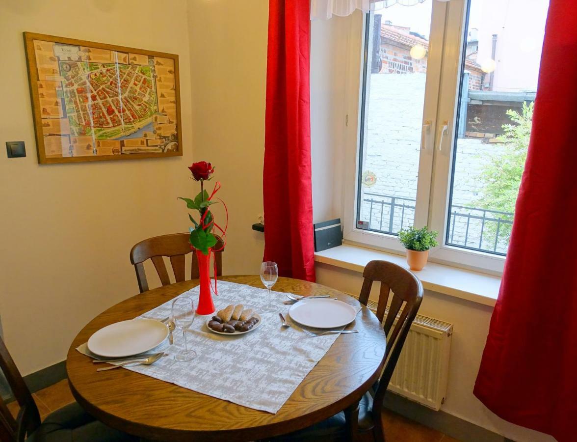 Mur 4 - Apartament Z Patio Stary Toruń Extérieur photo
